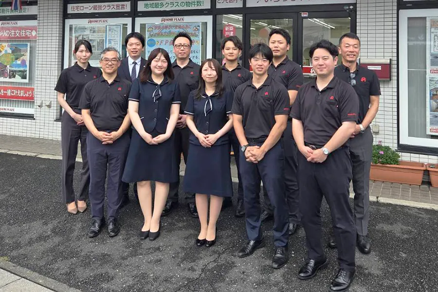足立支店のスタッフ紹介
